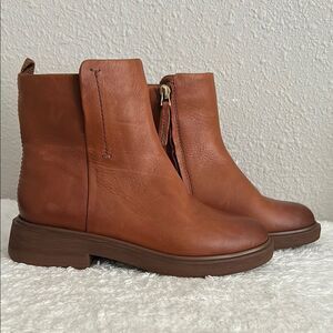 Franco Sarto Women’s Size 5.5 100% Genuine Leather Beam Ankle Boots in Cognac